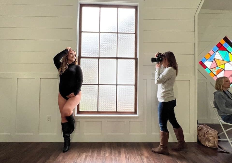 How to feel comfortable in front of the camera at your Boudoir session